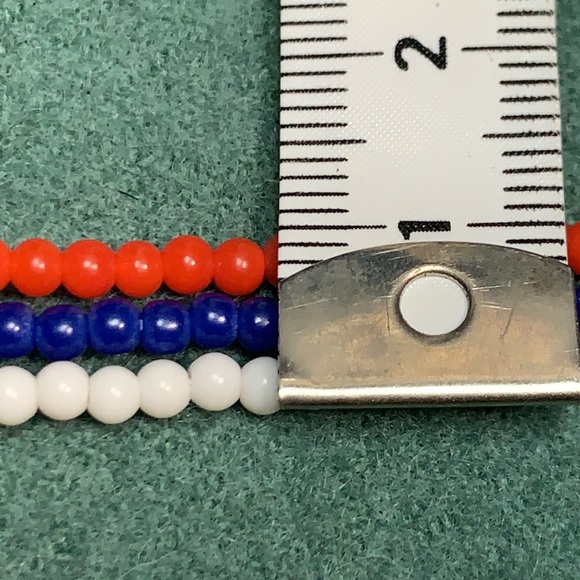 Vintage 3 strand beaded necklace - Picture 6 of 10